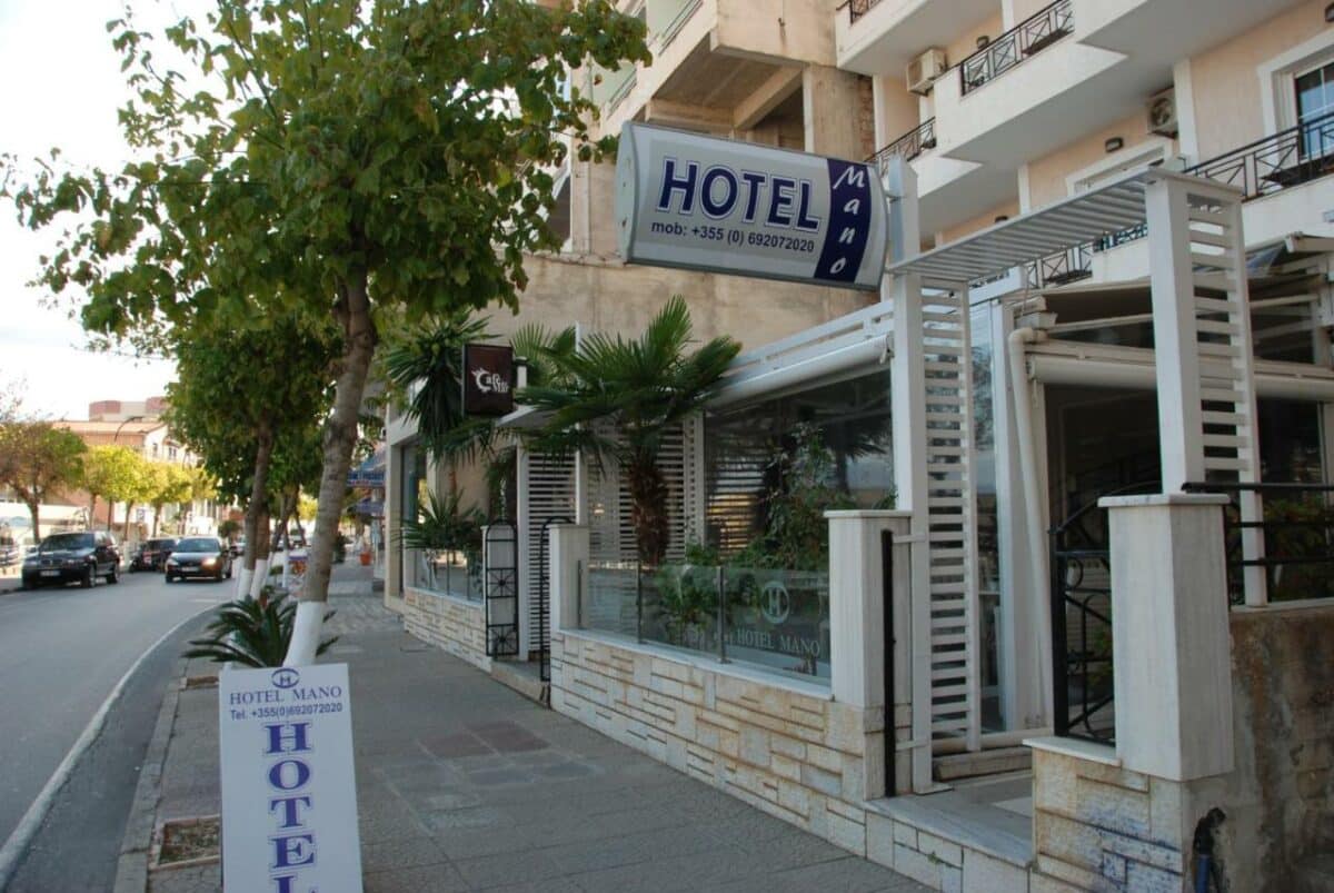 Hotel Mano