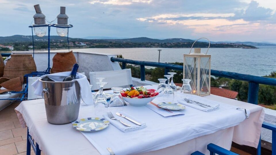 Agionissi Resort