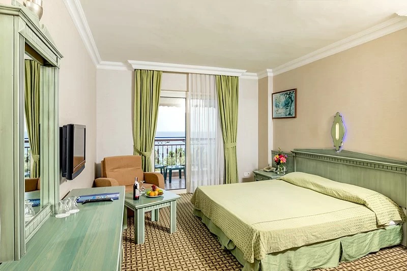 Holiday Park Resort Hotel