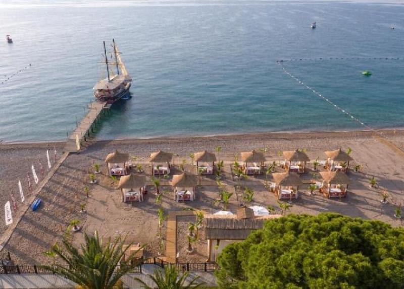 Pirates Beach Club Hotel