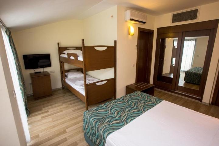 Dosi Hotel