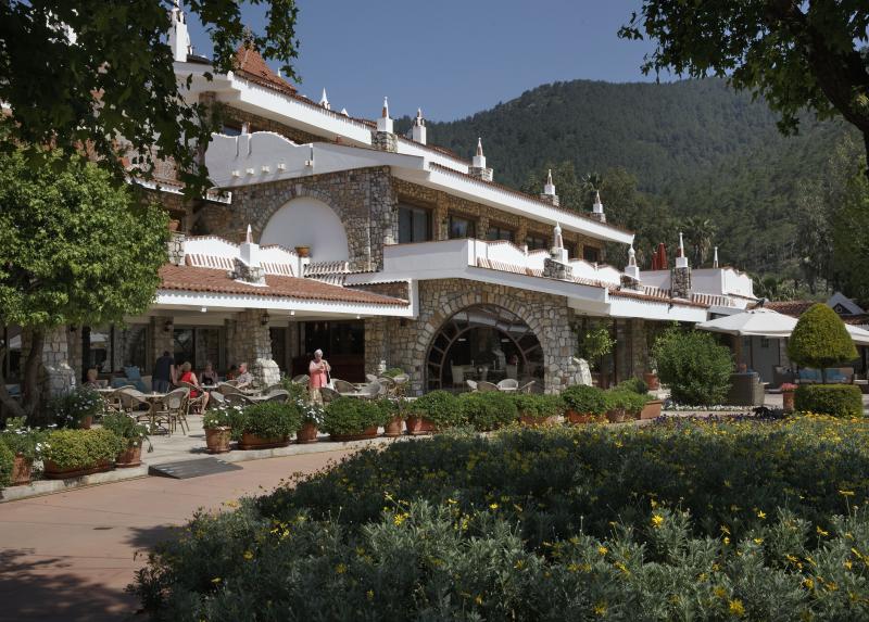 Marti Resort Hotel