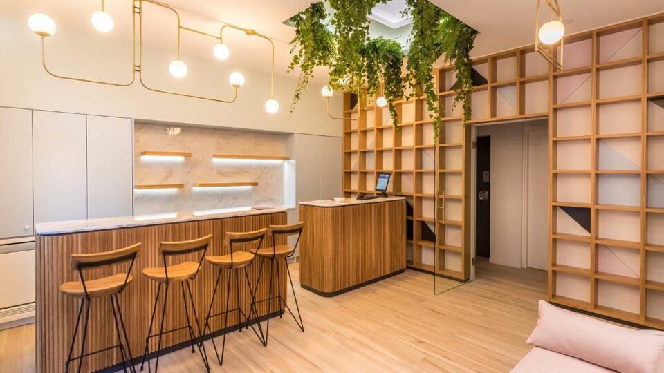Allure Boutique Central 