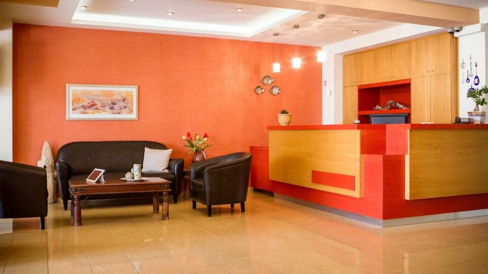 Xenios Loutra Beach
