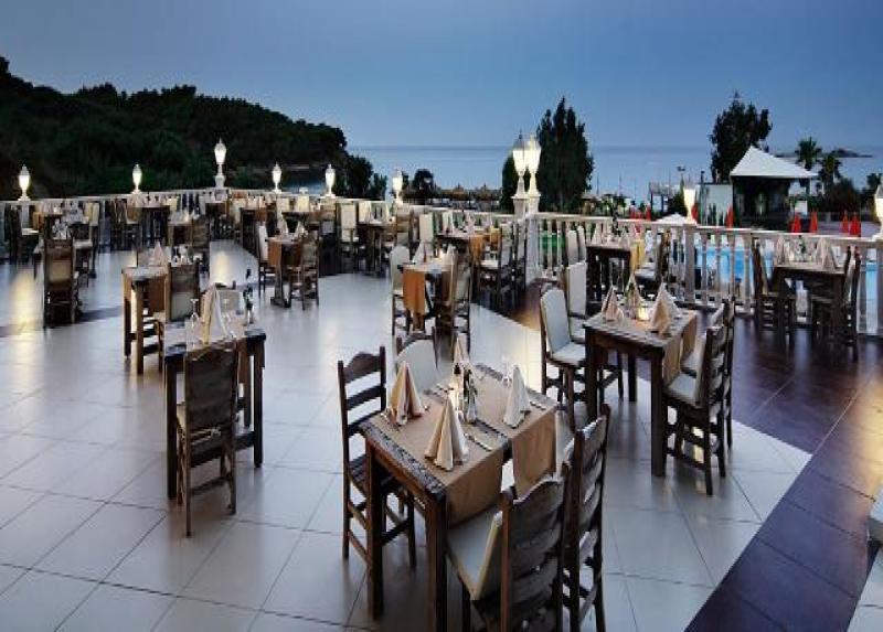 Justiniano Deluxe Resort Hotel