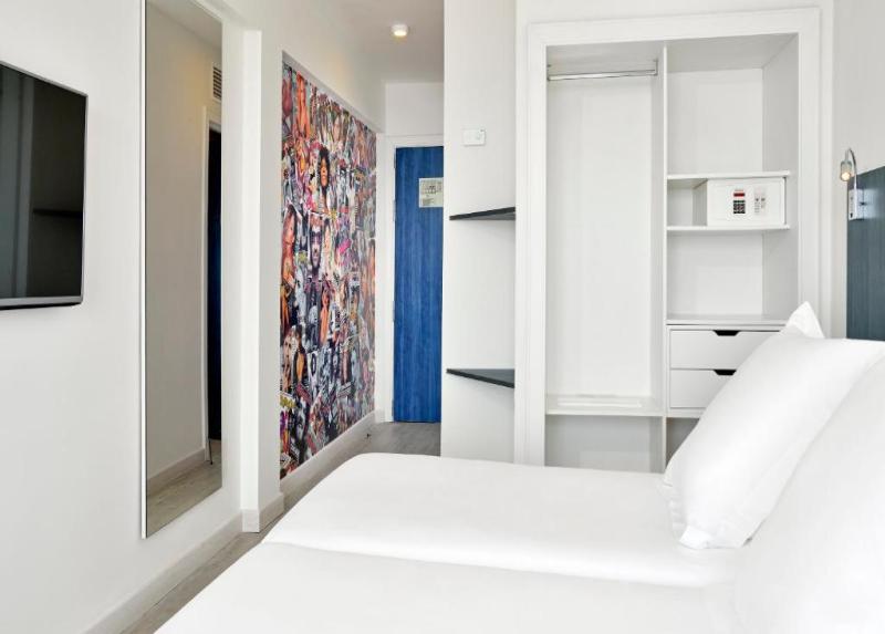 Sol House The Studio Hotel