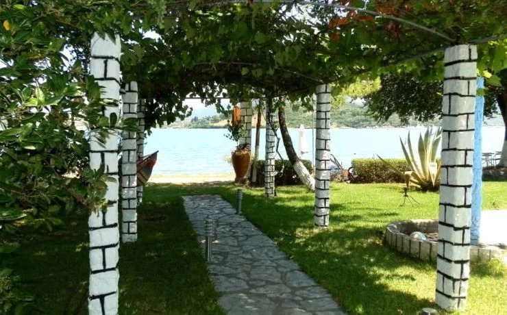 Flisvos Seaside Apartments