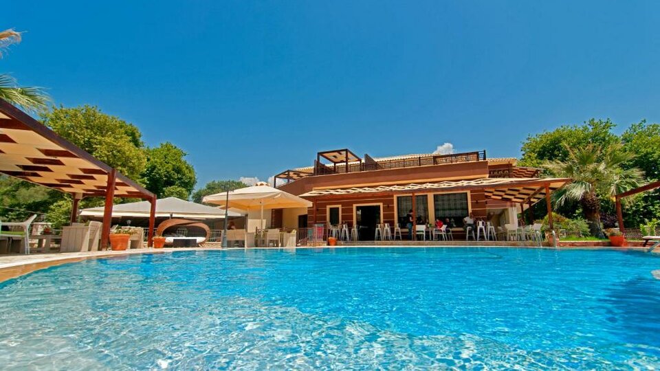 Riviera Perdika 