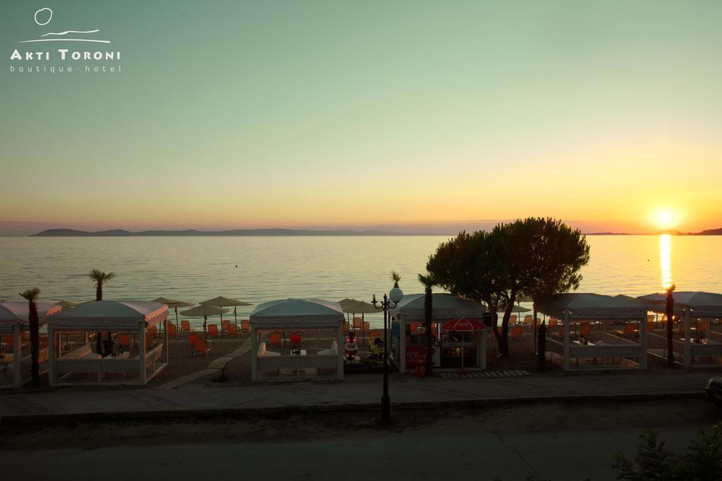Akti Toroni Boutique