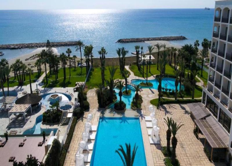 Sandy Beach Hotel