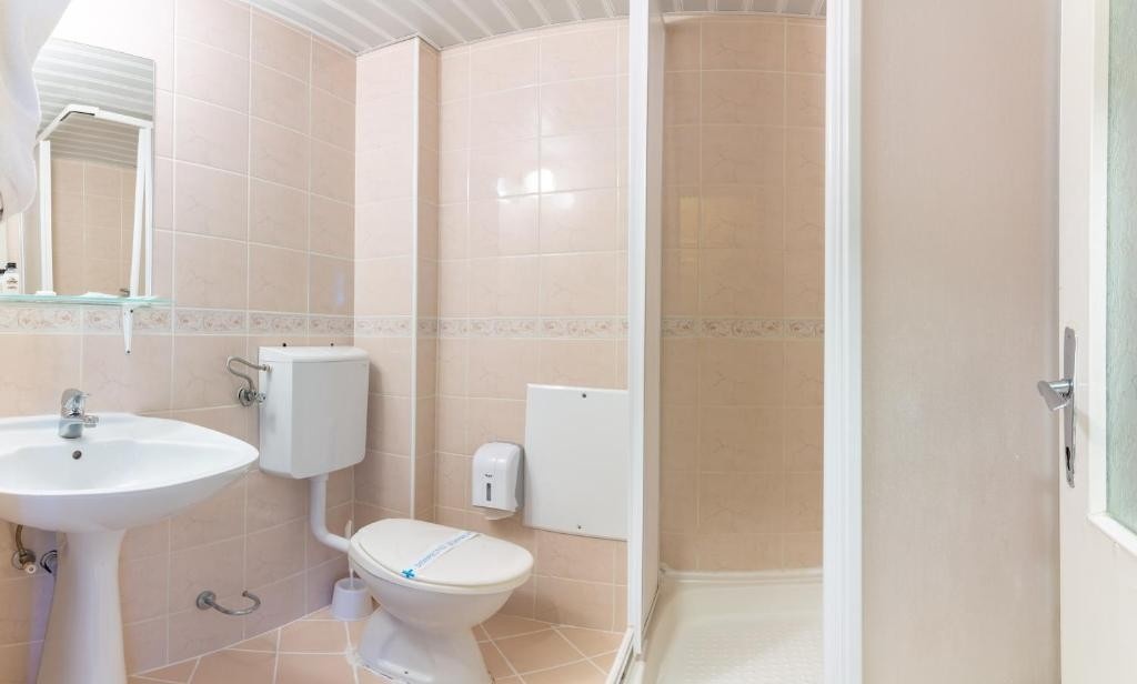 Hotel Slavija Beach Resort