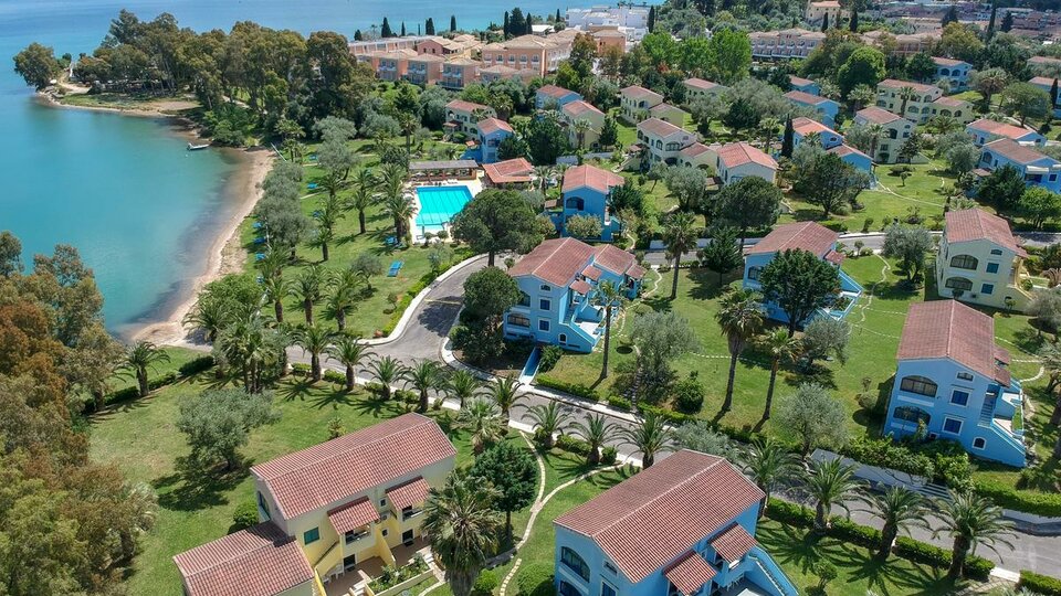 Govino Bay 