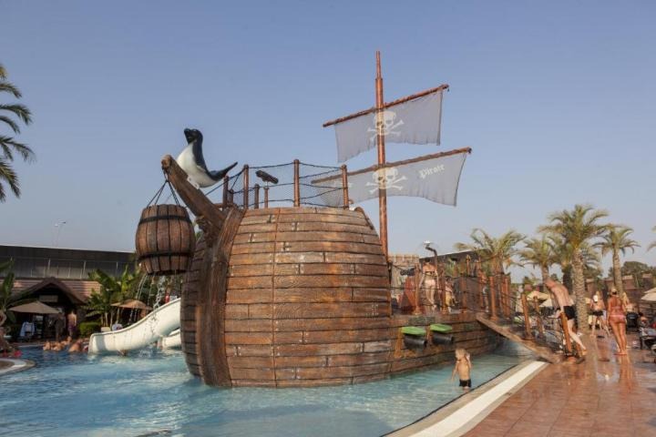Long Beach Resort Hotel & Spa Deluxe