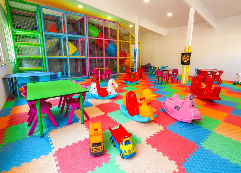 Crystal Club World Of Colours Hotel