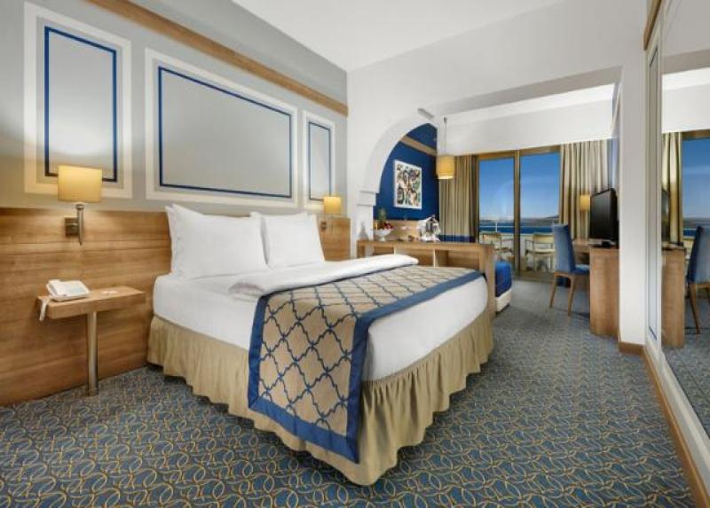 La Blanche Island Hotel