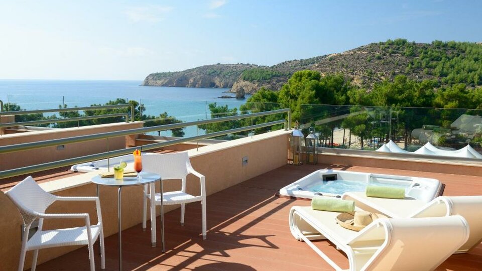 Royal Paradise Beach Resort & Spa