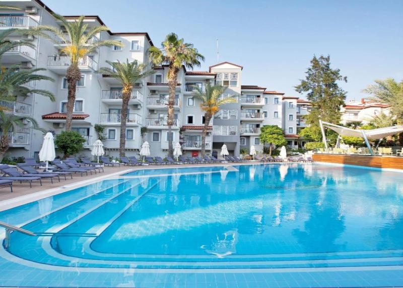 Paloma Marina Suites Hotel