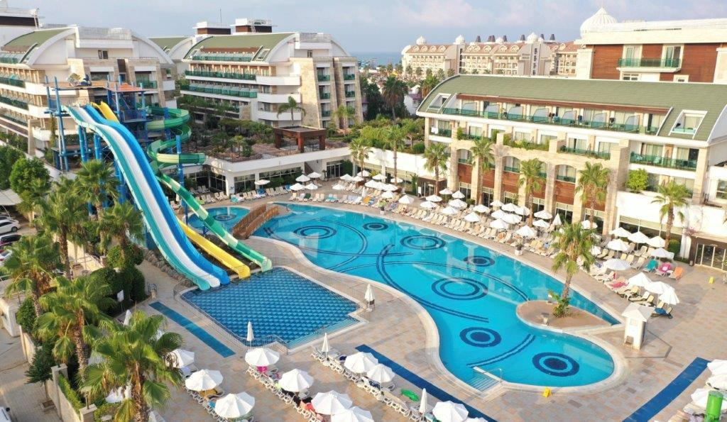 Hotel Crystal Waterworld Aqua Collection