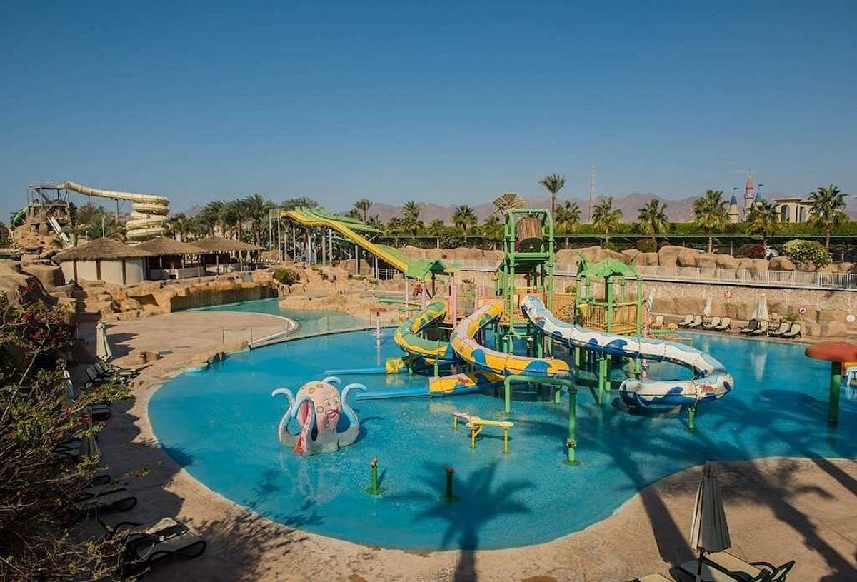 Reef Oasis Beach Resort