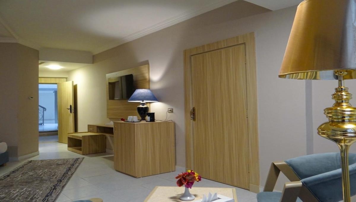 Diamond Beach Hotel