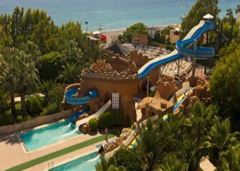 Delphin Deluxe Resort Hotel