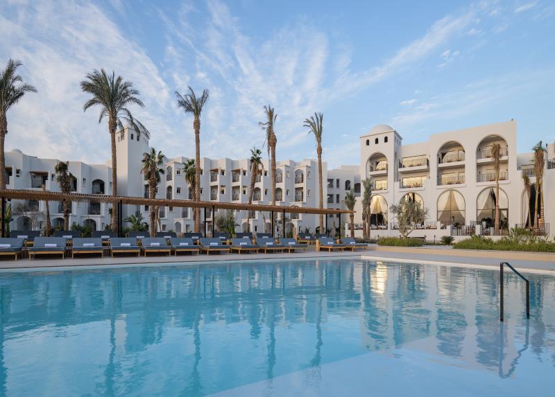 Serry Beach Resort Hotel
