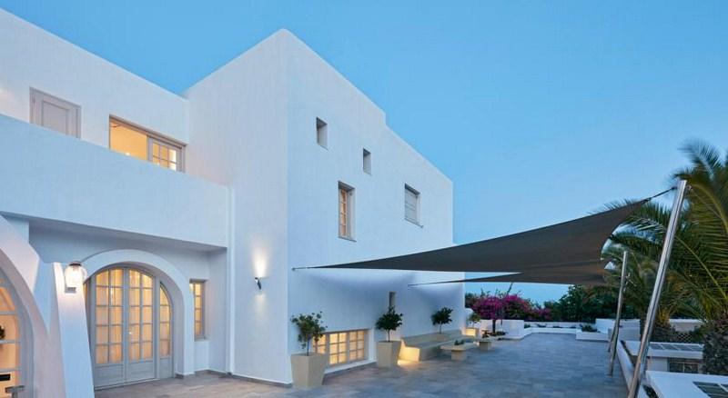 Santorini Palace