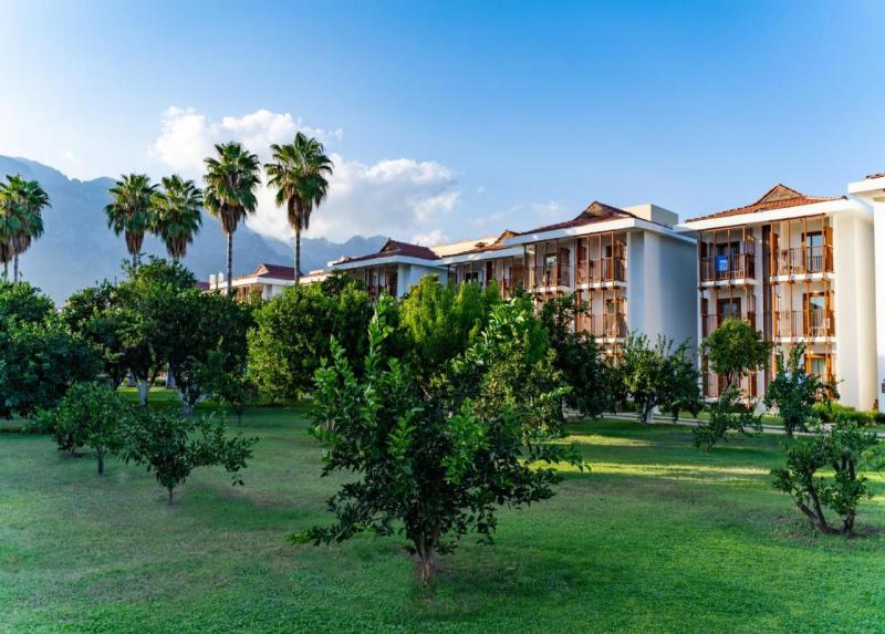 Aqi Hydros Club Hotel