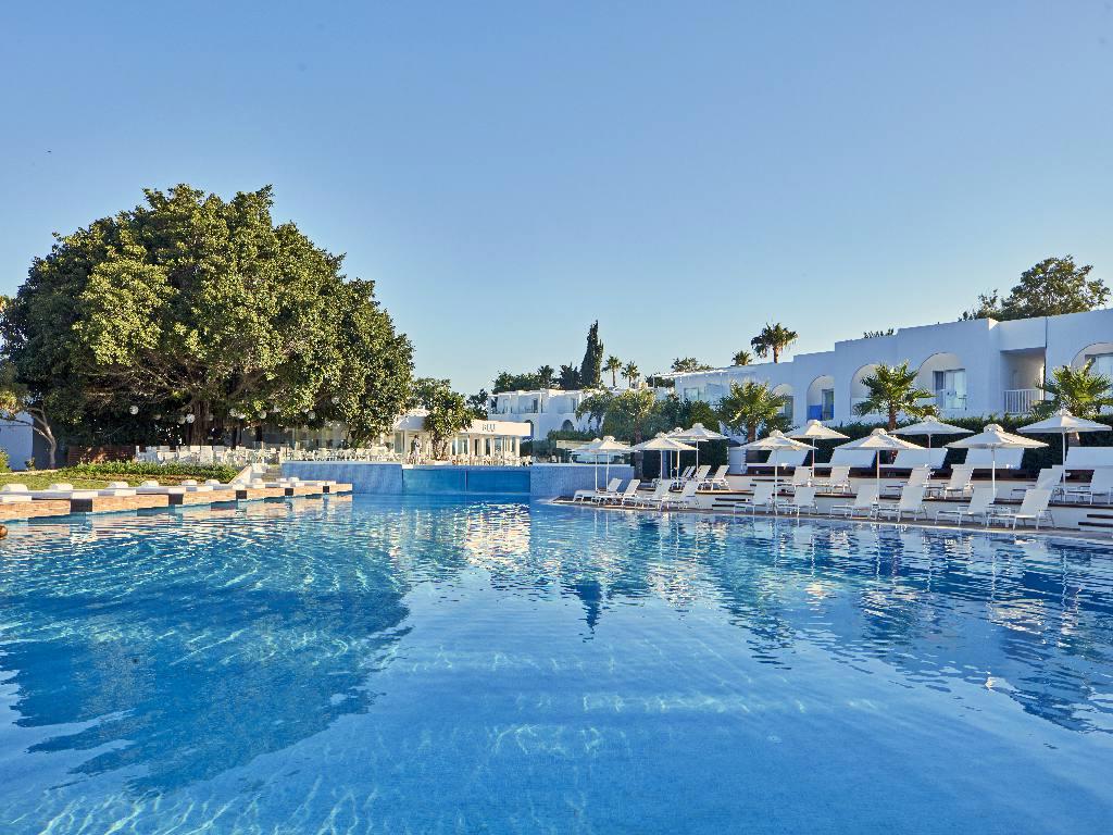 Hotel So Nice Club Resort
