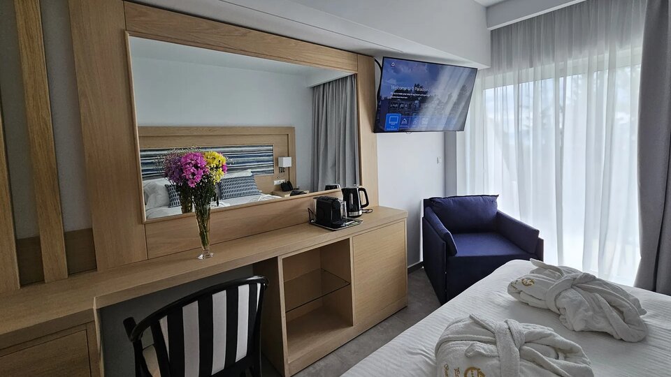 O Paradise Beach Resort