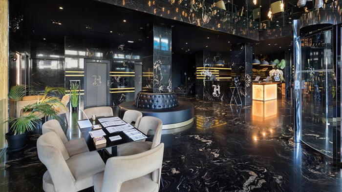 H Hotel and Spa