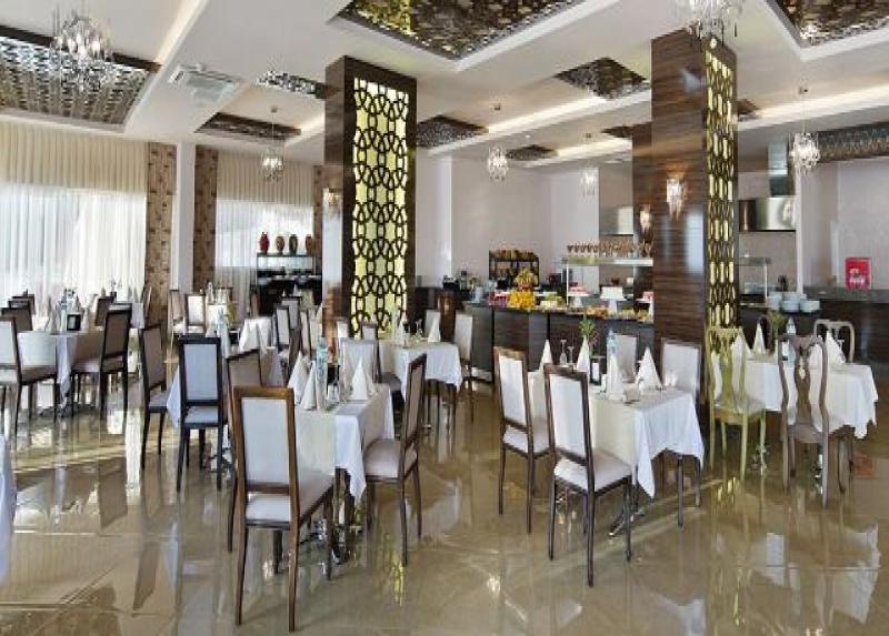 Justiniano Deluxe Resort Hotel