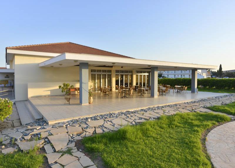 Makronisos Holiday Village Hotel