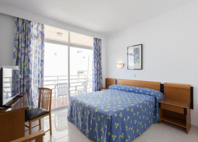 Tal Affliated By Fergus Hotel