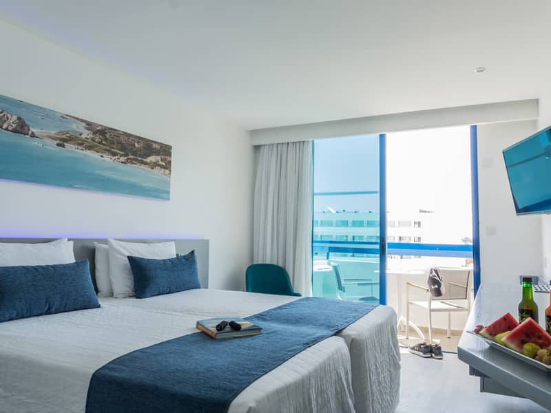 Hotel Anonymous Beach