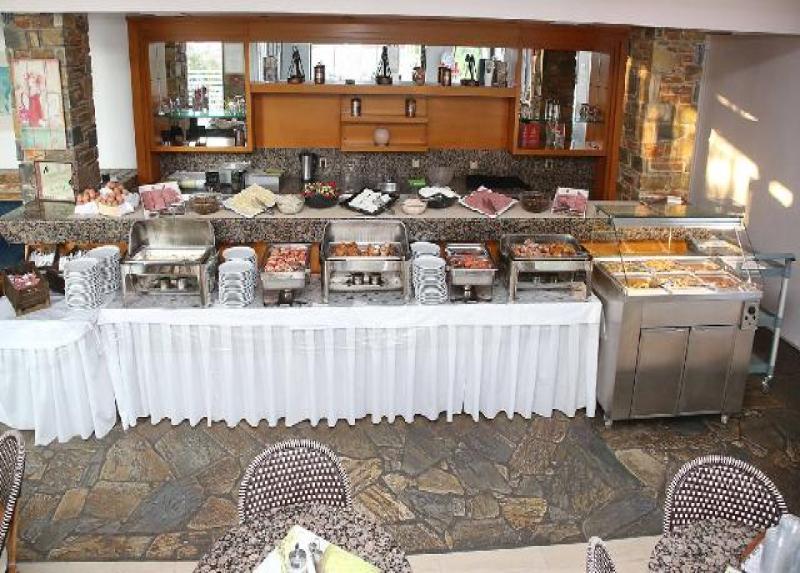 Dionyssos Hotel & Suites Hotel