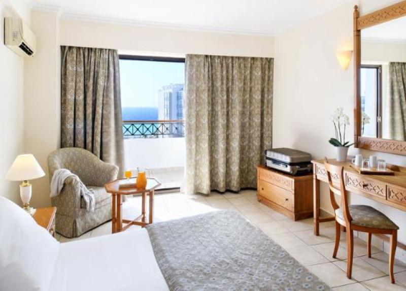 Mitsis Petit Palais Hotel