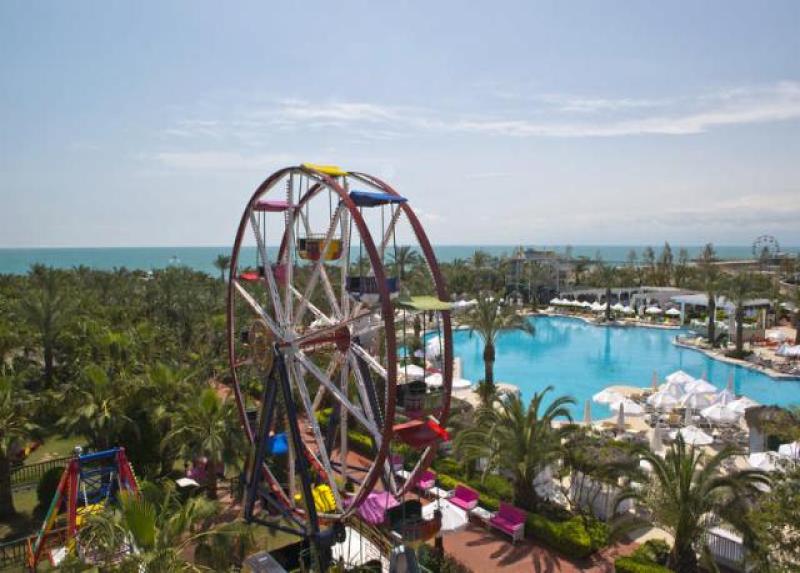 Delphin Palace Deluxe Hotel