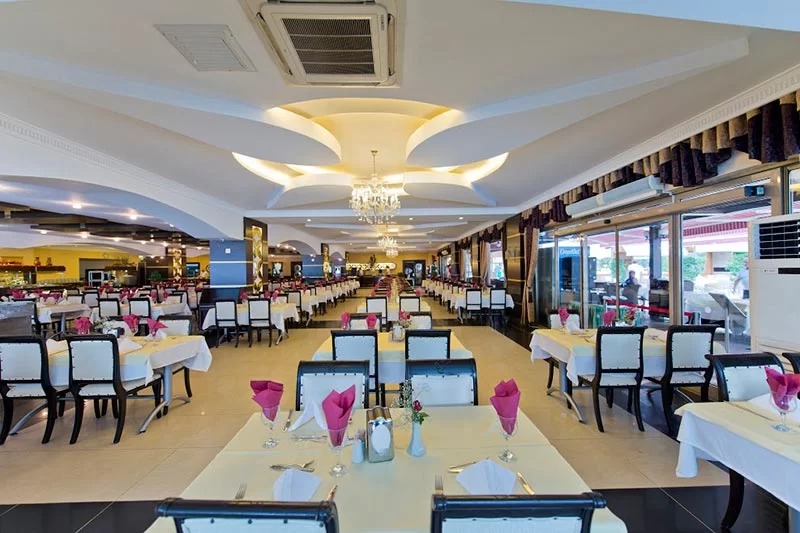 Doganay Beach Club Hotel