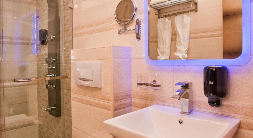 Wellnes and Spa Hotel ACD
