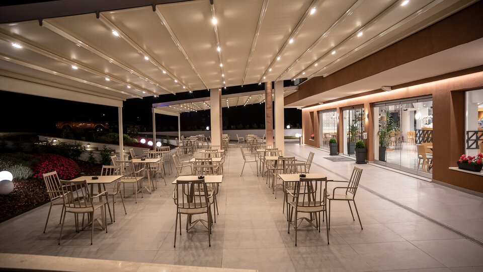 Hotel Mythic Summer