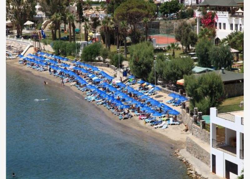 Azka Hotel