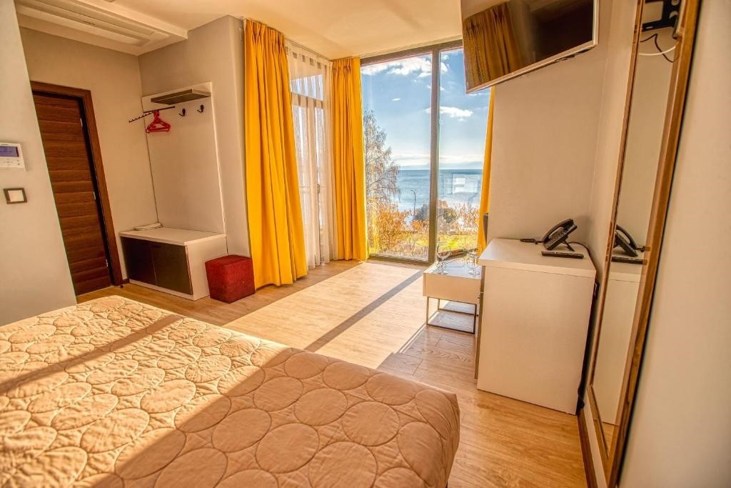 Hotel Nova Riviera