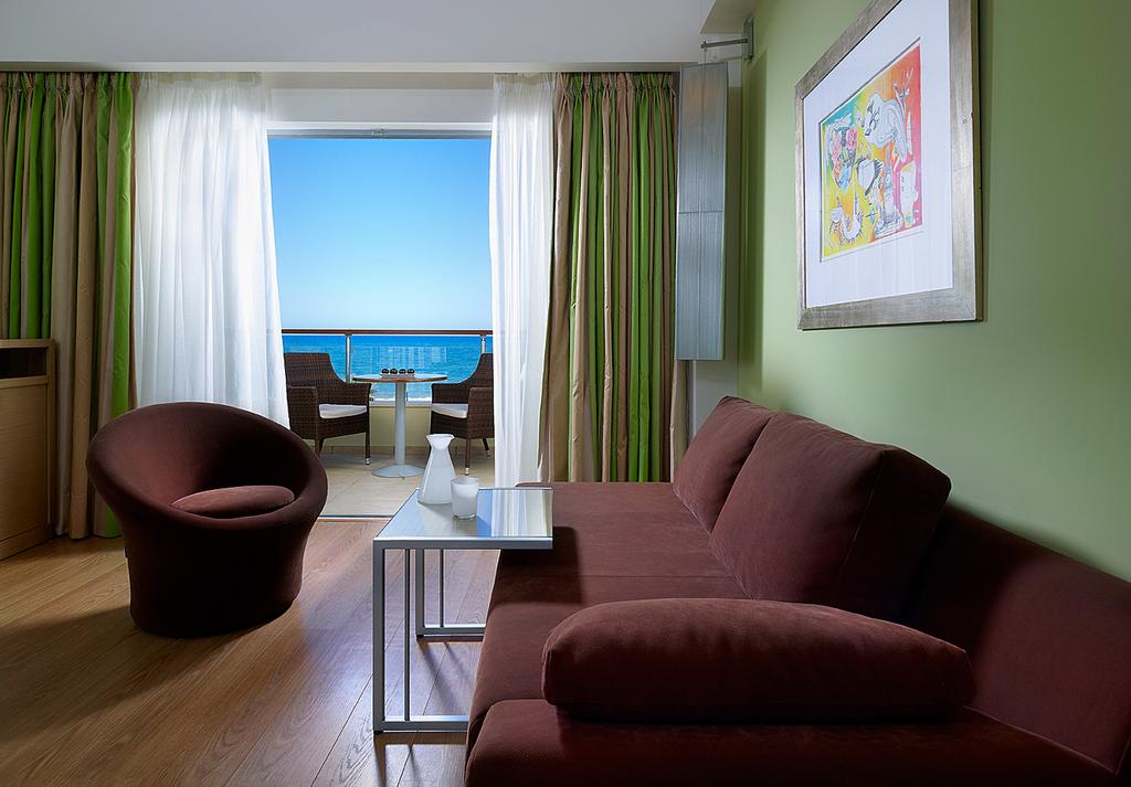 Minoa Palace Resort & Spa