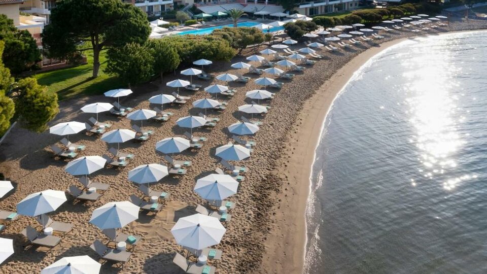 Negroponte Resort