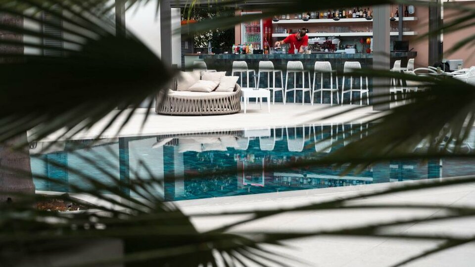 Flisvos Royal Hotel and Suites 