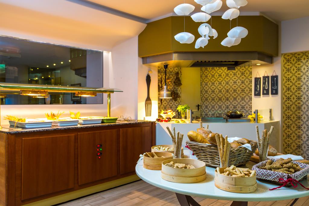 Hotel Ideon