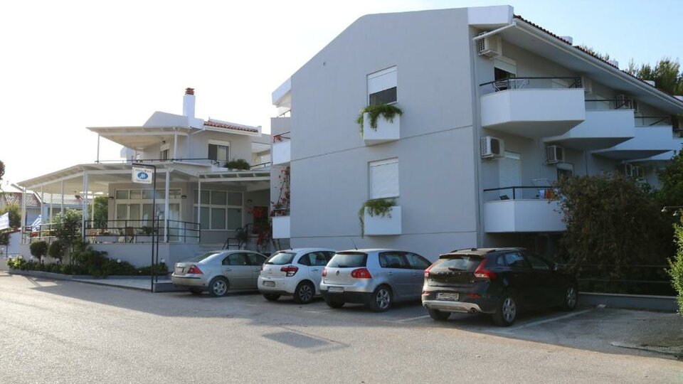 Mitika Hotel Apartments