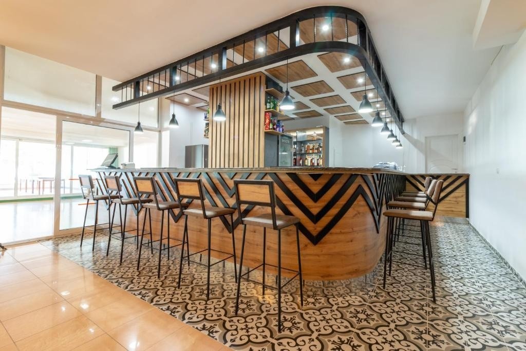 Hotel Slavija Beach Resort