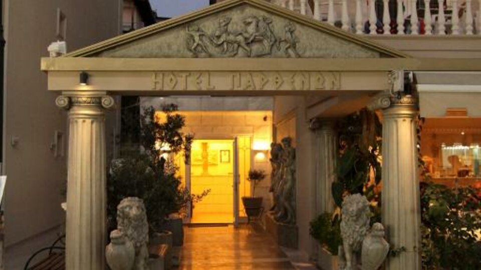 Parthenon Art Hotel